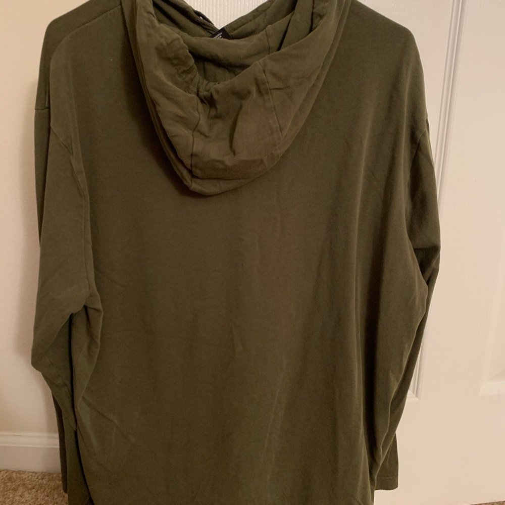 Nike lightweight pullover